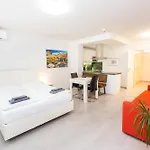 305 Berlin, Apartment, 38m2 2-4 Pers *