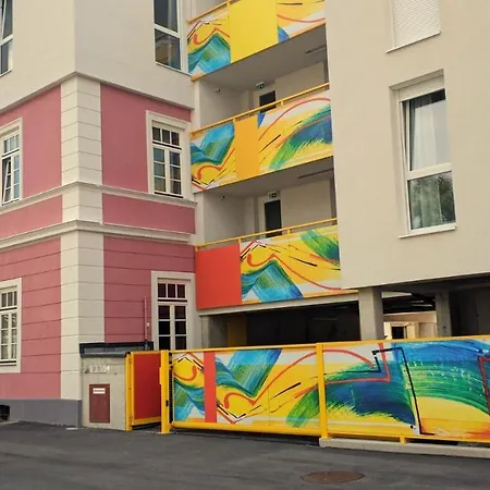 305 Berlin, Apartment, 38m2 2-4 Pers * クラーゲンフルト